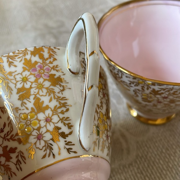 Vintage set of 2 Royal Stafford bone china Demitasse cups pink & gold chintz - Picture 9 of 10